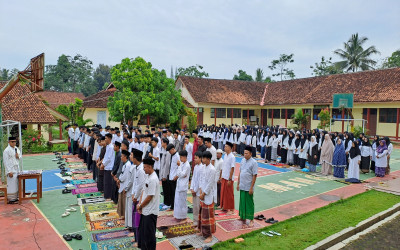 Buletin Pagi Spesial Hari Santri Nasional 2025